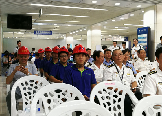 抢修遭台风重创的九洲港口岸，大发(中国)dafa·官方网页版,义不容辞！